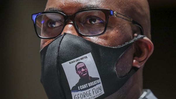 Philonise Floyd, le frère de George, témoigne devant une commission judiciaire du Congrès, à Washington, le 10 juin 2020 Philonise Floyd, le frère de George, témoigne devant une commission judiciaire du Congrès, à Washington, le 10 juin 2020