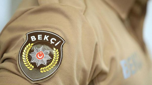 Mahalle bekçisi Mahalle bekçisi
