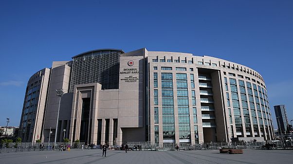 Metin Topuz'a 8 yıl 9 ay hapis cezası Metin Topuz'a 8 yıl 9 ay hapis cezası