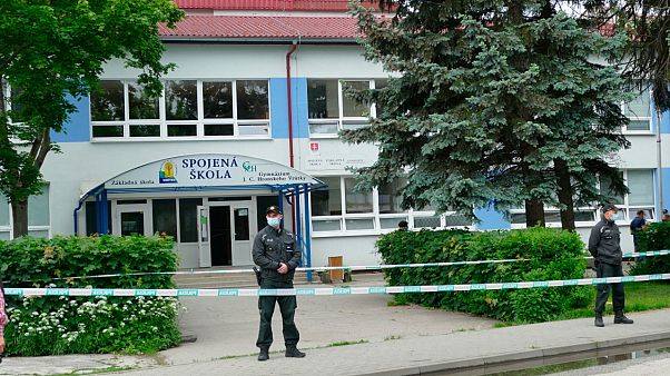 En Slovaquie, un jeune homme s'en est pris à l'école de son enfance le 11 juin 2020 En Slovaquie, un jeune homme s'en est pris à l'école de son enfance le 11 juin 2020
