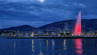 A Genfi-tó szökőkútja 2019 nyarán