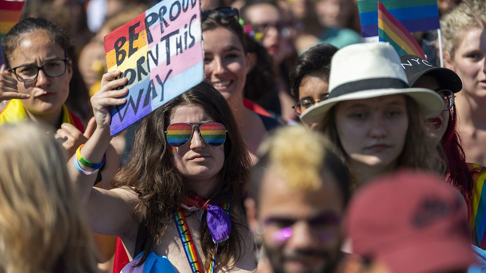 En Suisse, une étape franchie vers l'autorisation du mariage pour tous