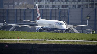 Британские авиакомпании обратились в суд