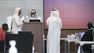 الإمارات تعلن عن إصابات جديدة بفيروس كورونا