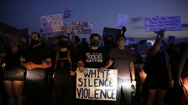 Новые протесты против полиции в США Новые протесты против полиции в США