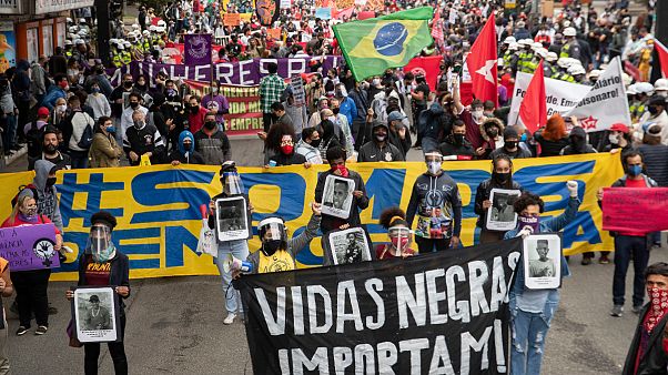 Manifestação pela democracia inspirada pelo movimento "Black Lives Matters" Manifestação pela democracia inspirada pelo movimento "Black Lives Matters"