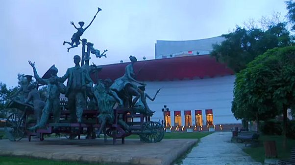 Újranyitott a Bukaresti Nemzeti Színház Újranyitott a Bukaresti Nemzeti Színház