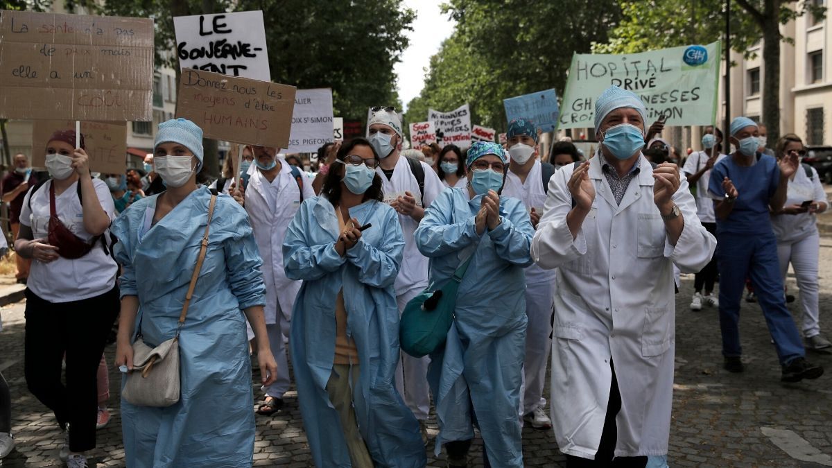 تظاهرات کادر درمانی فرانسه