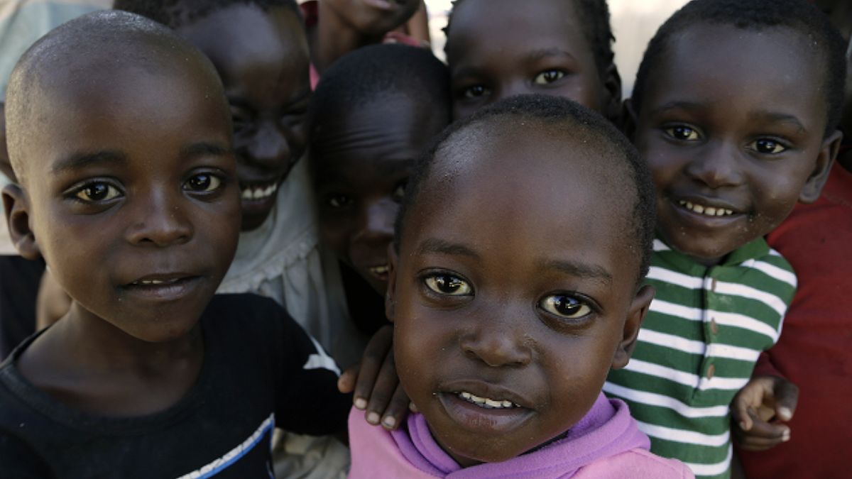 Metade dos pais moçambicanos deixaria filhos regressar à escola sob condições