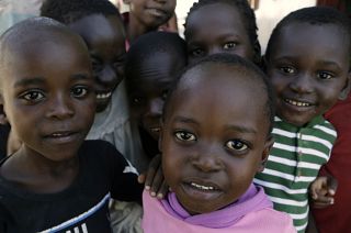 Metade dos pais moçambicanos deixaria filhos regressar à escola sob condições