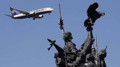Ryanair сократит количество рейсов