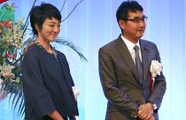 Milletvekili Anri Kawai Anri ve eski Japonya Adalet Bakanı Katsuyuki Kawai