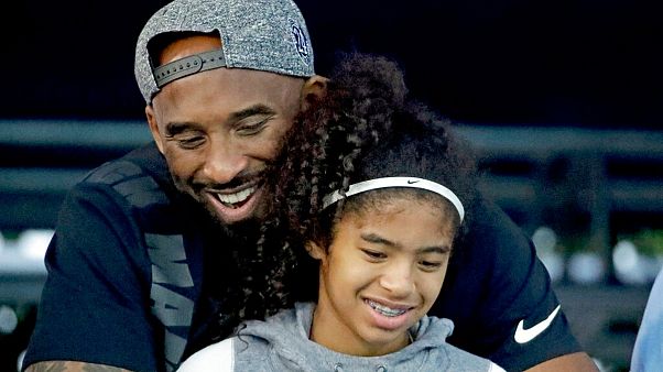 Kobe Bryant ve kızı Gianna Kobe Bryant ve kızı Gianna