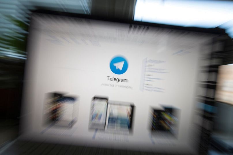 Auf diesem Archivfoto vom 20. März 2018, ist die Website der Messaging-App Telegram auf einem Computerbildschirm in Moskau, Russland, zu sehen
