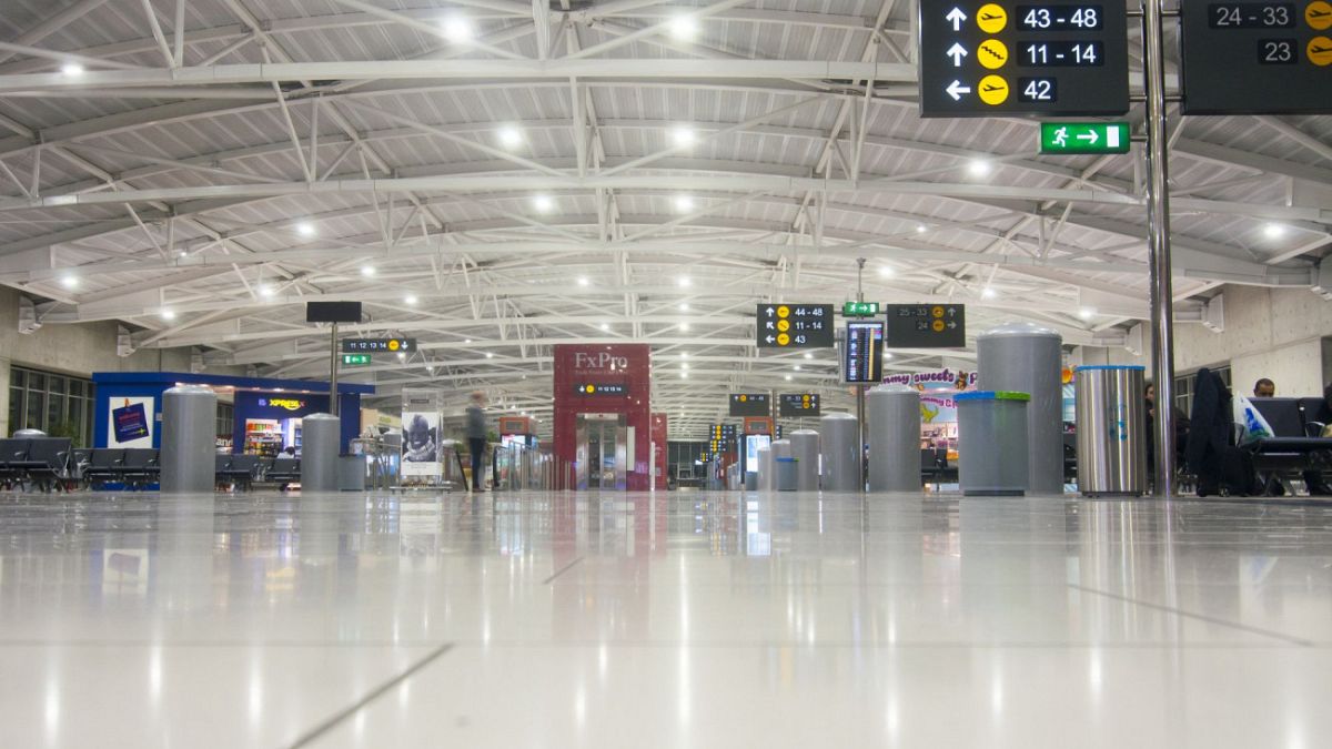 Κυπριακά αεροδρόμια: Από σήμερα στη β’ φάση λειτουργίας