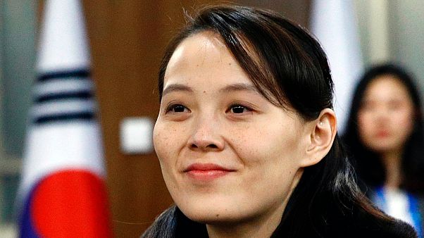 Kim Jodzsong történelmi látogatása Dél-Koreában: a a phjongcshangi téli olimpia megnyitóján Kim Jodzsong történelmi látogatása Dél-Koreában: a a phjongcshangi téli olimpia megnyitóján