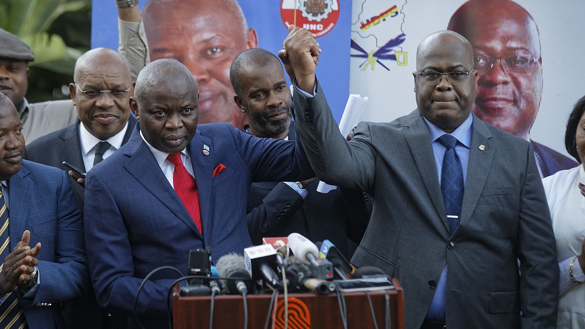 Vital Kamerhe(sol) 2018 yılındaki seçimlerde Başkan Felix Tshisekedi'yi desteklemişti