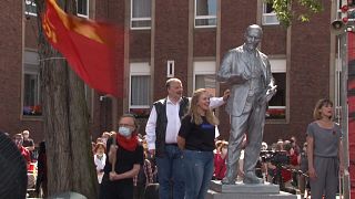 مجسمه لنین در شهر گلزنکیرشن آلمان رونمایی شد
