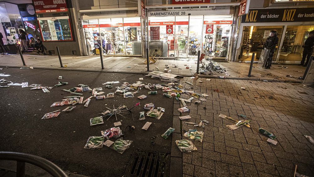 Émeutes à Stuttgart : Berlin dénonce des