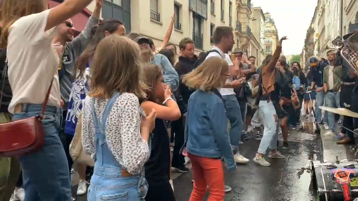 Dancing in the streets, a central part of any Fête de la musique, was not overlooked this year