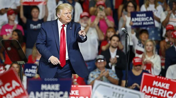 El presidente Donald Trump después de hablar durante un mitin de campaña en el BOK Center, el sábado 20 de junio de 2020, en Tulsa, Okla. El presidente Donald Trump después de hablar durante un mitin de campaña en el BOK Center, el sábado 20 de junio de 2020, en Tulsa, Okla.