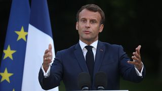 Macron kitart amellett, hogy a NATO agyhalottként viselkedik