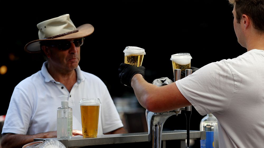 En Angleterre, bientôt la réouverture des traditionnels pubs, entre autres