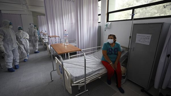 Dünya genelinde Covid-19 vaka sayısı 9 milyonu aştı, DSÖ uyardı: Salgın bitmedi, büyüyor Dünya genelinde Covid-19 vaka sayısı 9 milyonu aştı, DSÖ uyardı: Salgın bitmedi, büyüyor