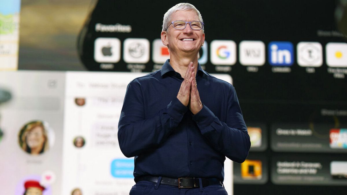 Apple'ın tepe yöneticisi (CEO) Tim Cook