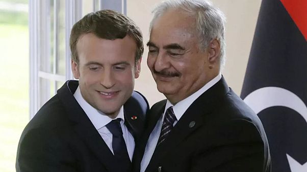 Fransa Cumhurbaşkanı Emmanuel Macron ve Halife Hafter Fransa Cumhurbaşkanı Emmanuel Macron ve Halife Hafter