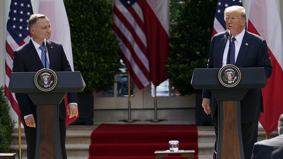 Trump: Almanya'daki ABD askerlerini Polonya'ya kaydırabiliriz