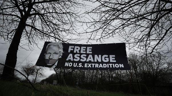 Unterstützungsbanner für Assange Unterstützungsbanner für Assange