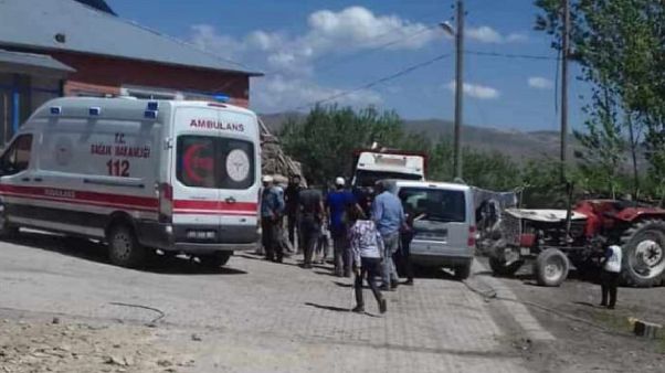 AFAD: Van'ın Özalp ilçesinde 5,4 büyüklüğünde deprem meydana geldi AFAD: Van'ın Özalp ilçesinde 5,4 büyüklüğünde deprem meydana geldi