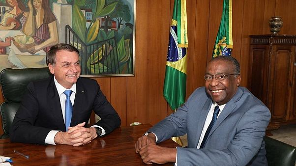 Bolsonaro nomeia professor Carlos Decotelli da Silva para ministro da Educação Bolsonaro nomeia professor Carlos Decotelli da Silva para ministro da Educação