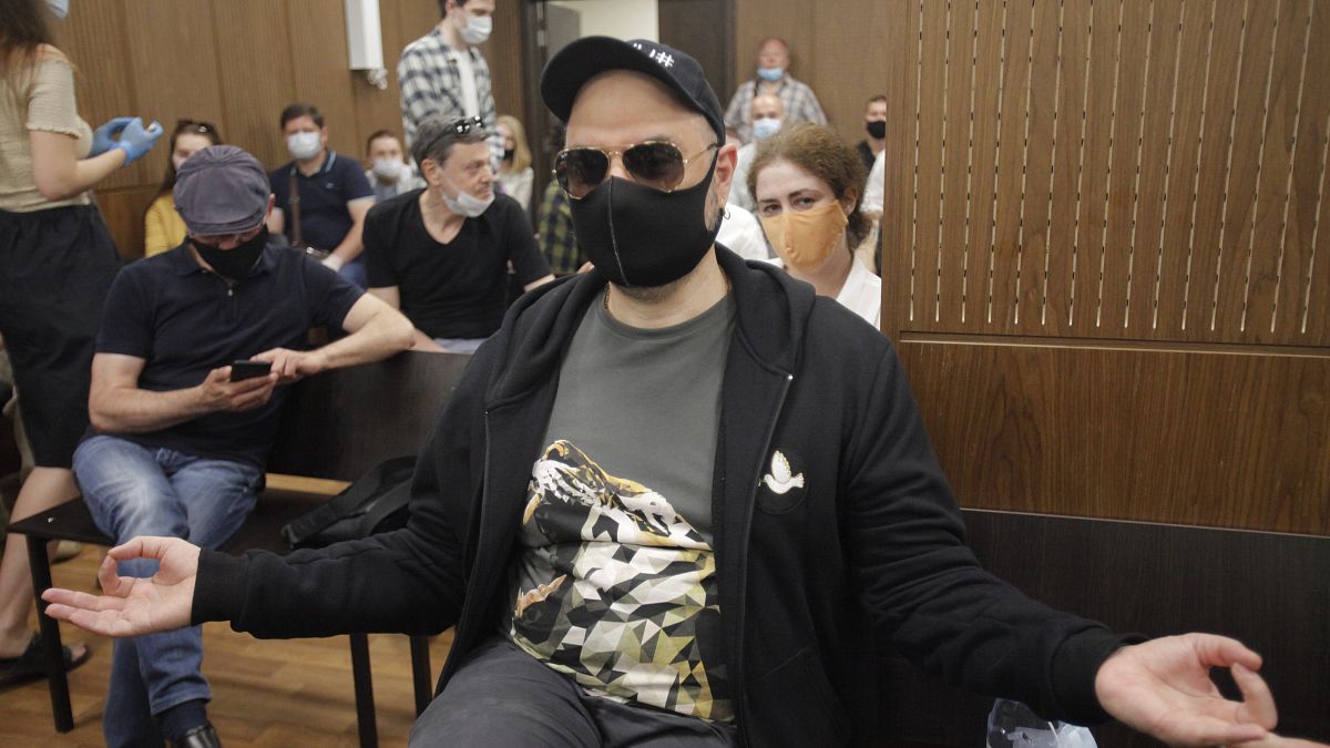 Cineasta russo considerado culpado do desvio de fundos