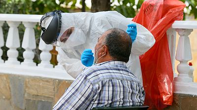 Türkiye'ye gelen turistler Covid-19 testlerini nasıl yaptıracak?