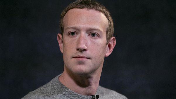 Facebook señalará todos los mensajes que inciten al odio o a la desinformación, también los de Trump Facebook señalará todos los mensajes que inciten al odio o a la desinformación, también los de Trump