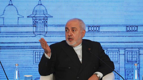 وزير الخارجية الإيراني جواد ظريف وزير الخارجية الإيراني جواد ظريف