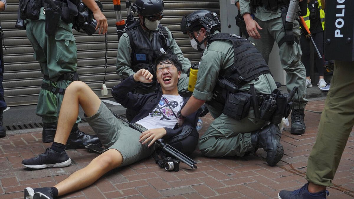 Hong Kong'da Ulusal Güvenlik Yasası kapsamında ilk tutuklama