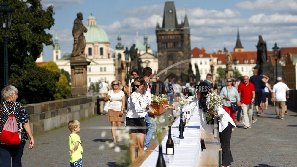 Comme un air de liberté à Prague avec la levée de la plupart des restrictions anti-Covid-19