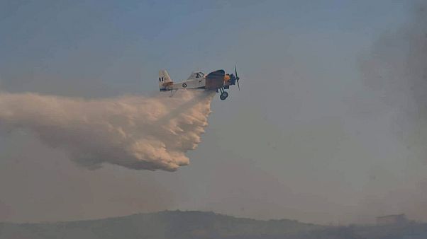 Φωτογραφία αρχείου από επιχείρηση εναέριων μέσων κατάσβεσης πυρκαγιών Φωτογραφία αρχείου από επιχείρηση εναέριων μέσων κατάσβεσης πυρκαγιών