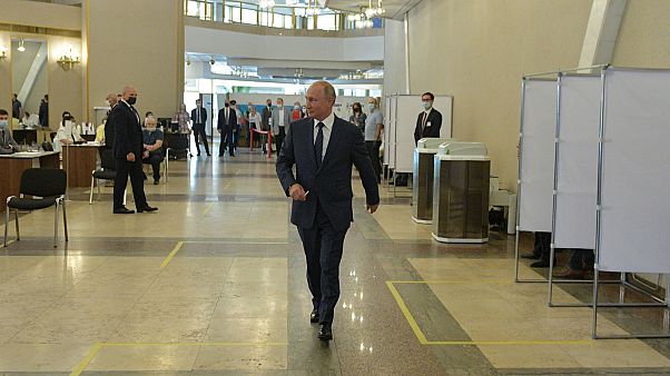 Réforme de la Constitution en Russie : Poutine au pouvoir jusqu'en 2034 ? Réforme de la Constitution en Russie : Poutine au pouvoir jusqu'en 2034 ?