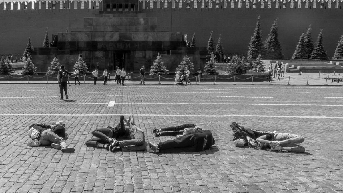 На Красной площади задержали участников акции, изобразивших телами число 2036
