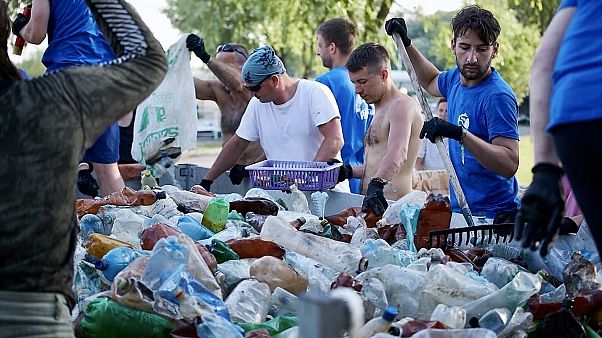 Szemétszedés a Tiszából 2019 nyarán Szemétszedés a Tiszából 2019 nyarán