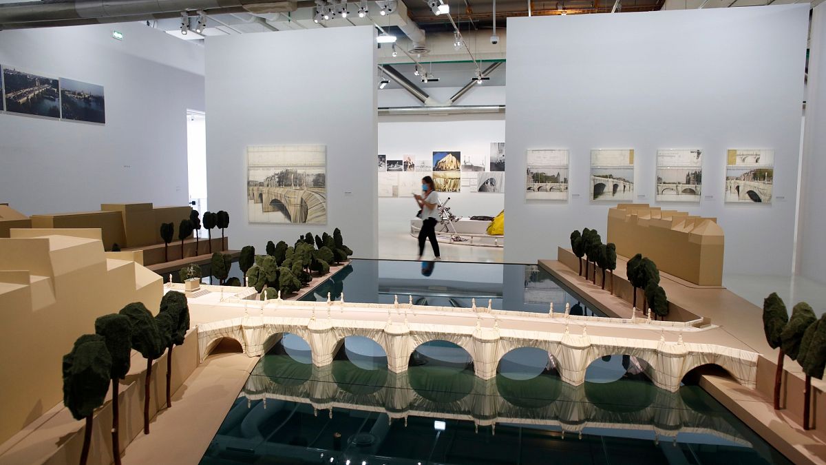 Exposition Christo au musée George Pompidou Beaubourg à Paris, le 23 juin 2020