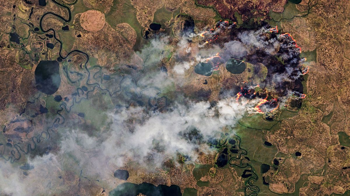 Incendie dans la République de Sakha, en Sibérie, sur le 77e parallèle, dans le cercle polaire