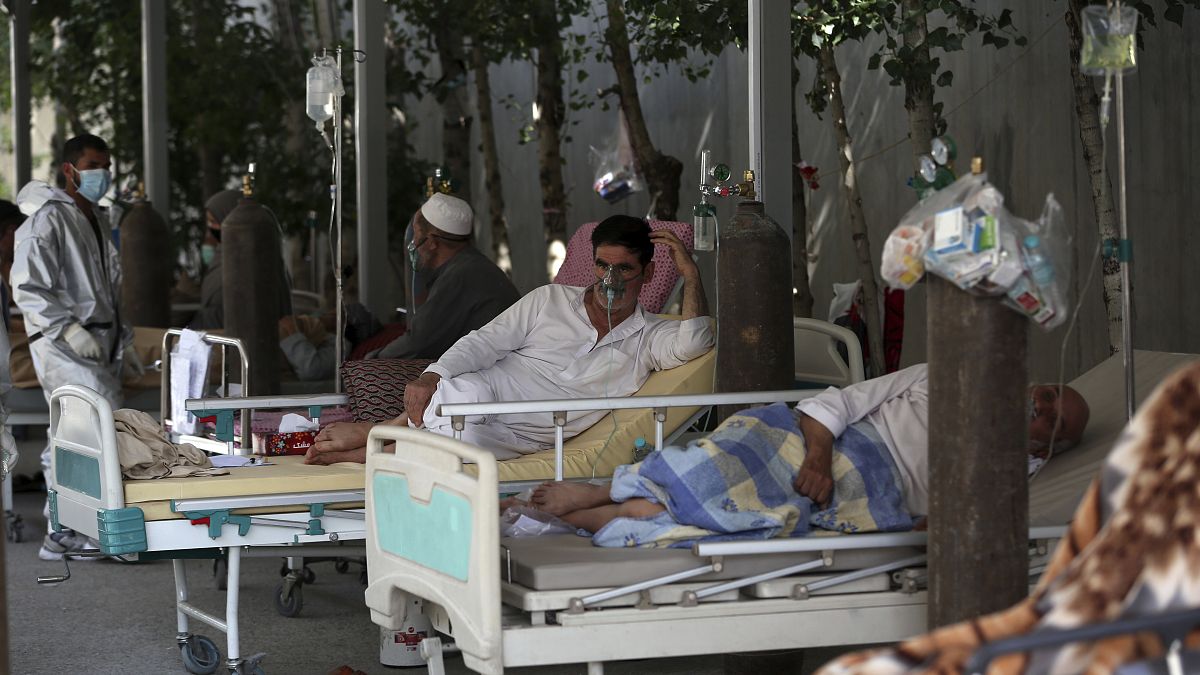 بازگشایی یک کارگاه قدیمی تولید اکسیژن در کابل برای کمک به بیماران کرونا 