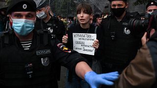Москва: задержаны манифестанты у здания ФСБ