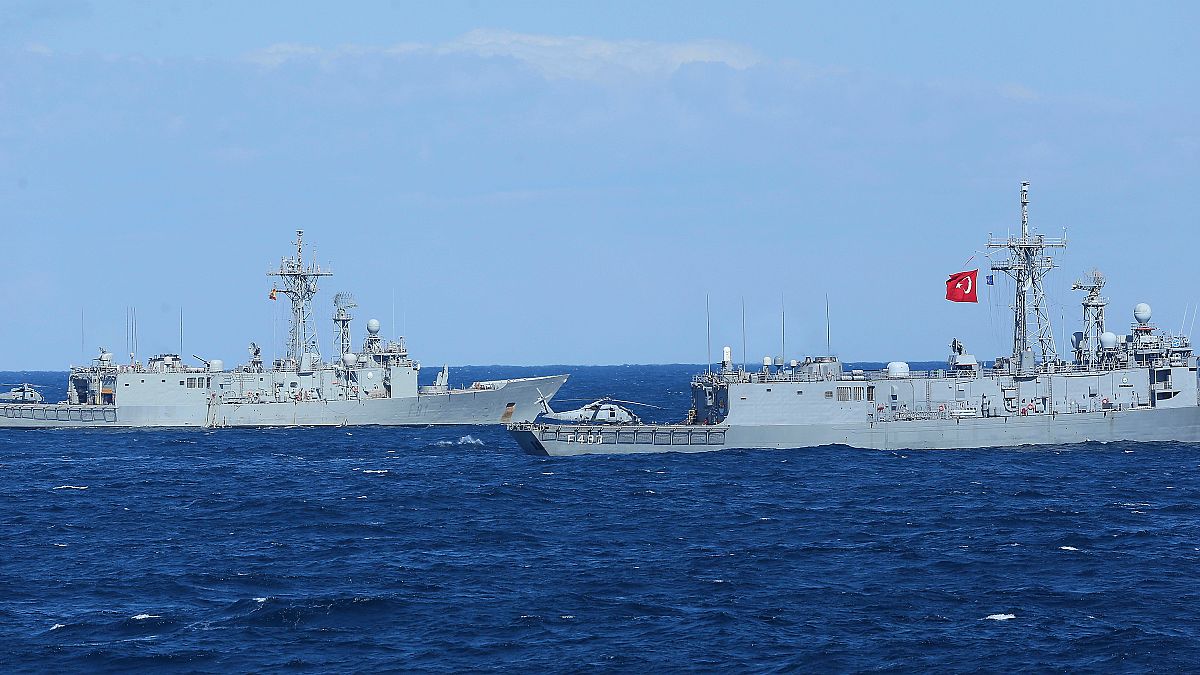Türk donanmasının Fransız gemisini taciz iddiası - Türkiye özür bekliyor