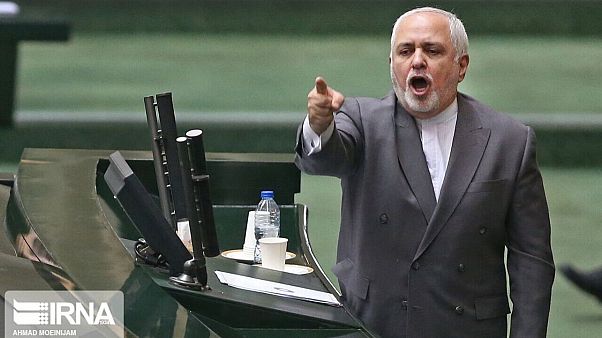 ظریف خطاب به نمایندگان: از دعوای جناحی در حوزه سیاست خارجی ایران اجتناب کنید ظریف خطاب به نمایندگان: از دعوای جناحی در حوزه سیاست خارجی ایران اجتناب کنید